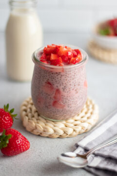 Epres chia pudding