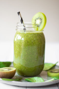 Kiwi spenót smoothie