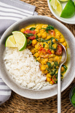 Csicseriborsó curry